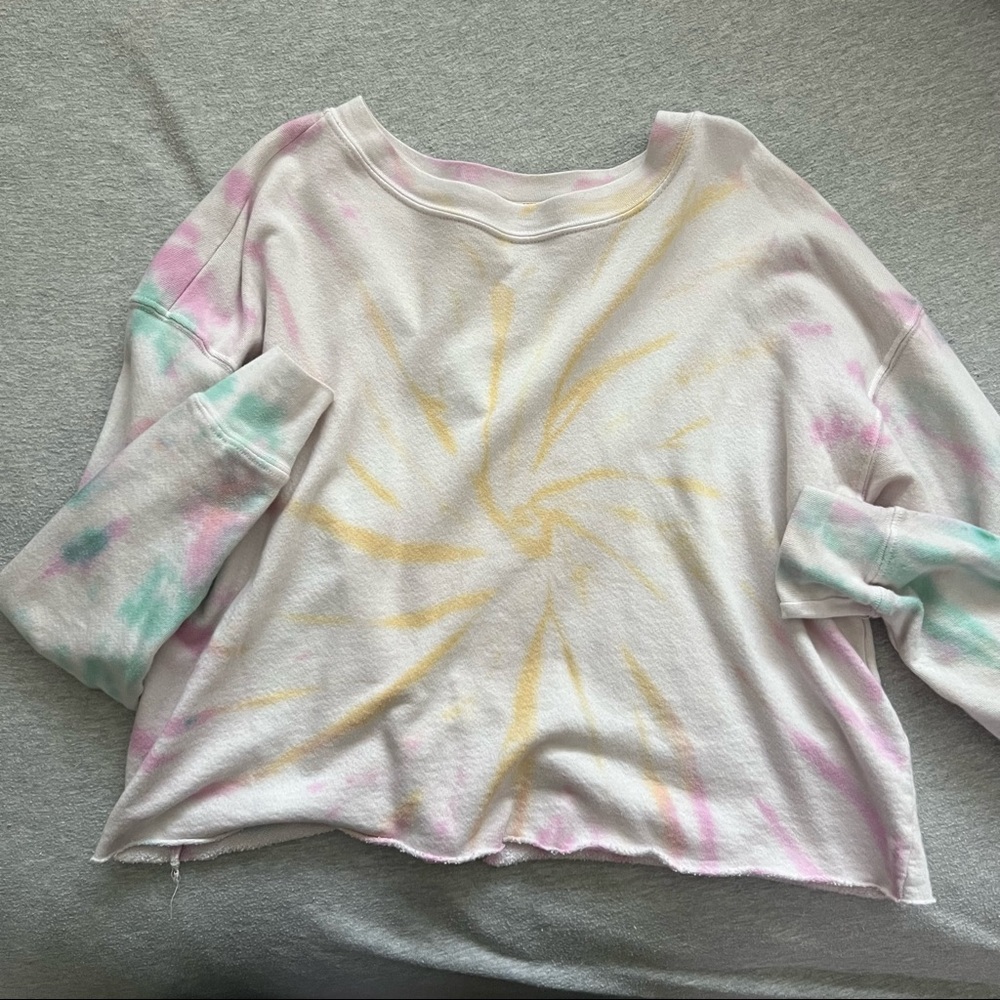 Tie Dye Longsleeve Crew Neck Sweater